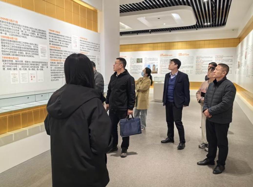 dca10deaba76b5237b8c2614a3de94e6